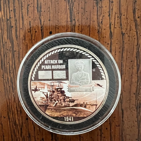 World war 2 commemorative coin - Picture 1 of 2
